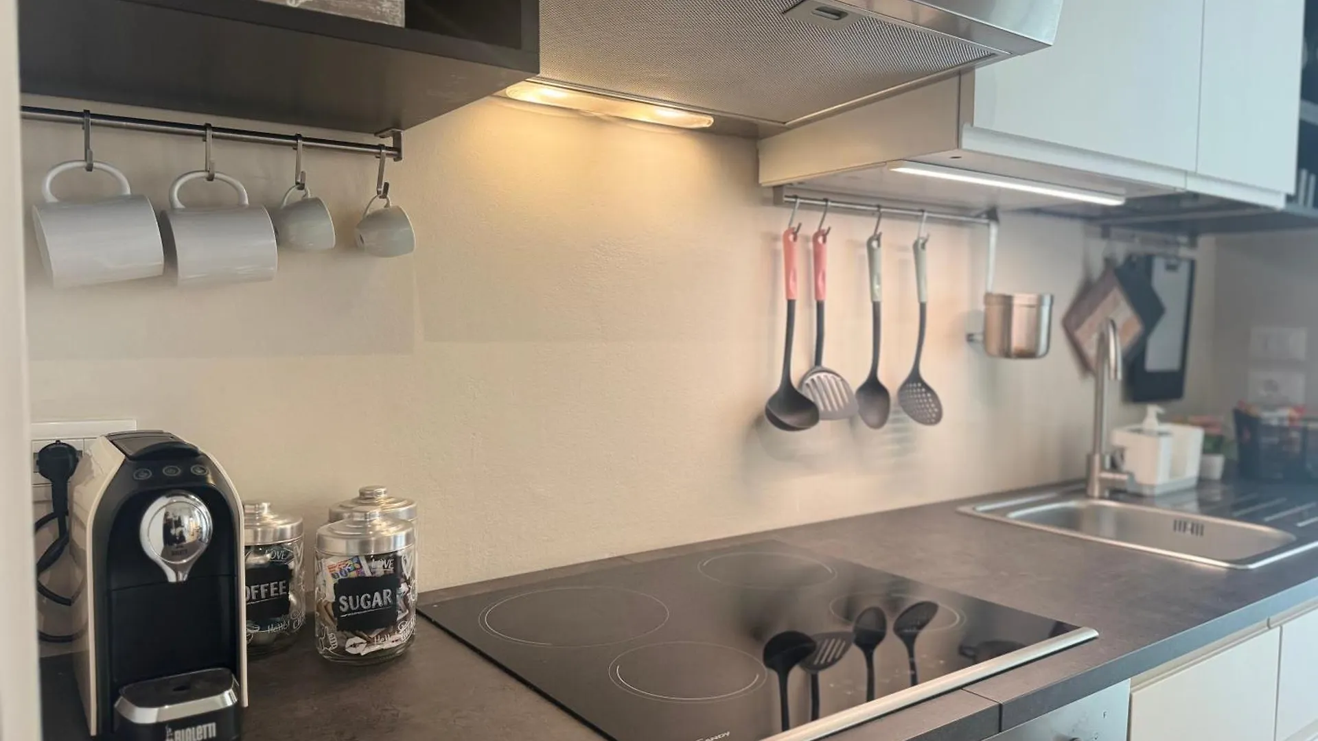 Apartment A Casa Di Imma A 5 Min Stazione Centrale, Wi-Fi Veloce, Balcone Abitabile Rome