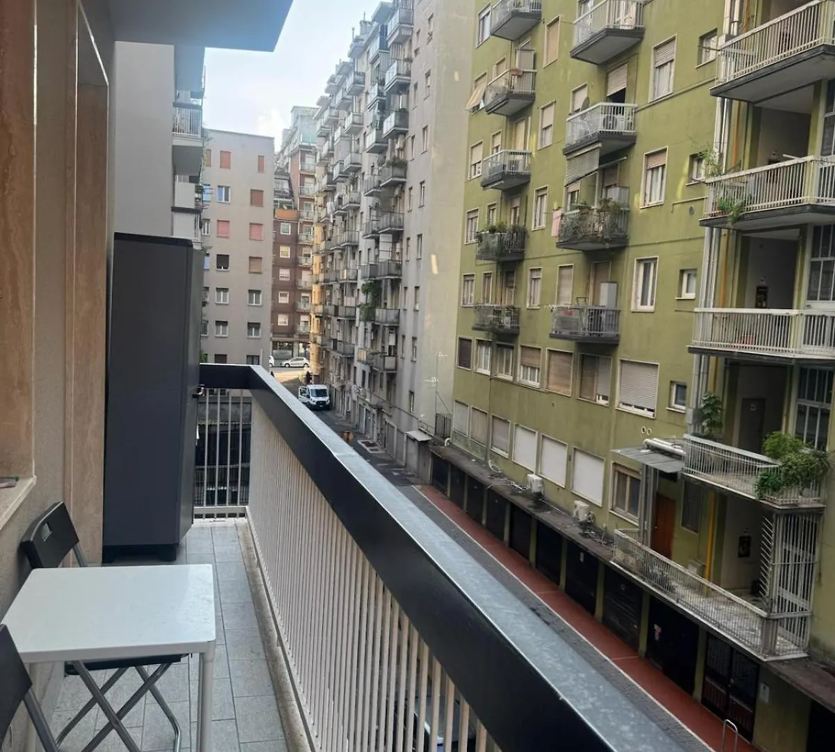 A Casa Di Imma A 5 Min Stazione Centrale, Wi-Fi Veloce, Balcone Abitabile Rome 0*, Milan